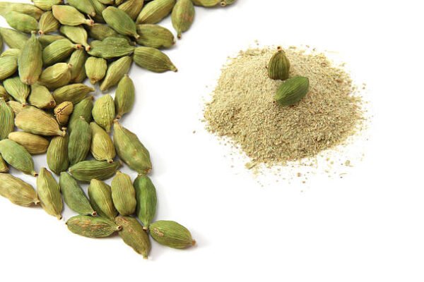 Chaktty hints at Different ways to use Cardamom extract.